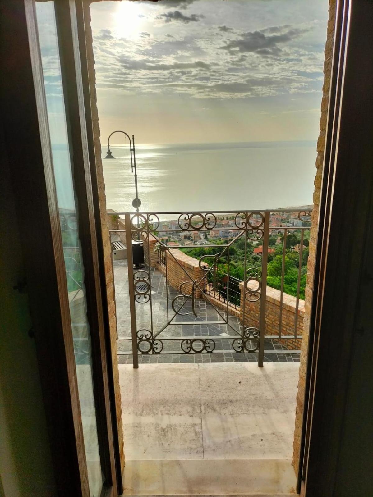 Anpemo Casa Vacanze Silvi Paese 외부 사진